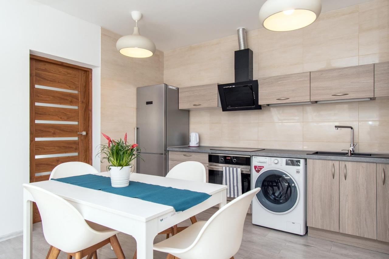Apartament Kapitanski Устка Екстериор снимка